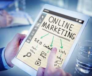 Home Infographic over hoe een SEO rapportage jouw website-prestaties in zoekmachines verbetert
